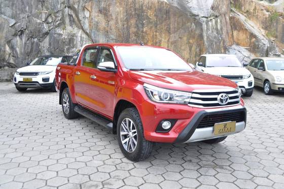 TOYOTA HILUX 2.8 SRX 4X4 CD 16V DIESEL 4P AUTOMÁTICO TOYOTA HILUX 2.8 SRX 4X4 CD 16V DIESEL 4P AUTOMÁTICO